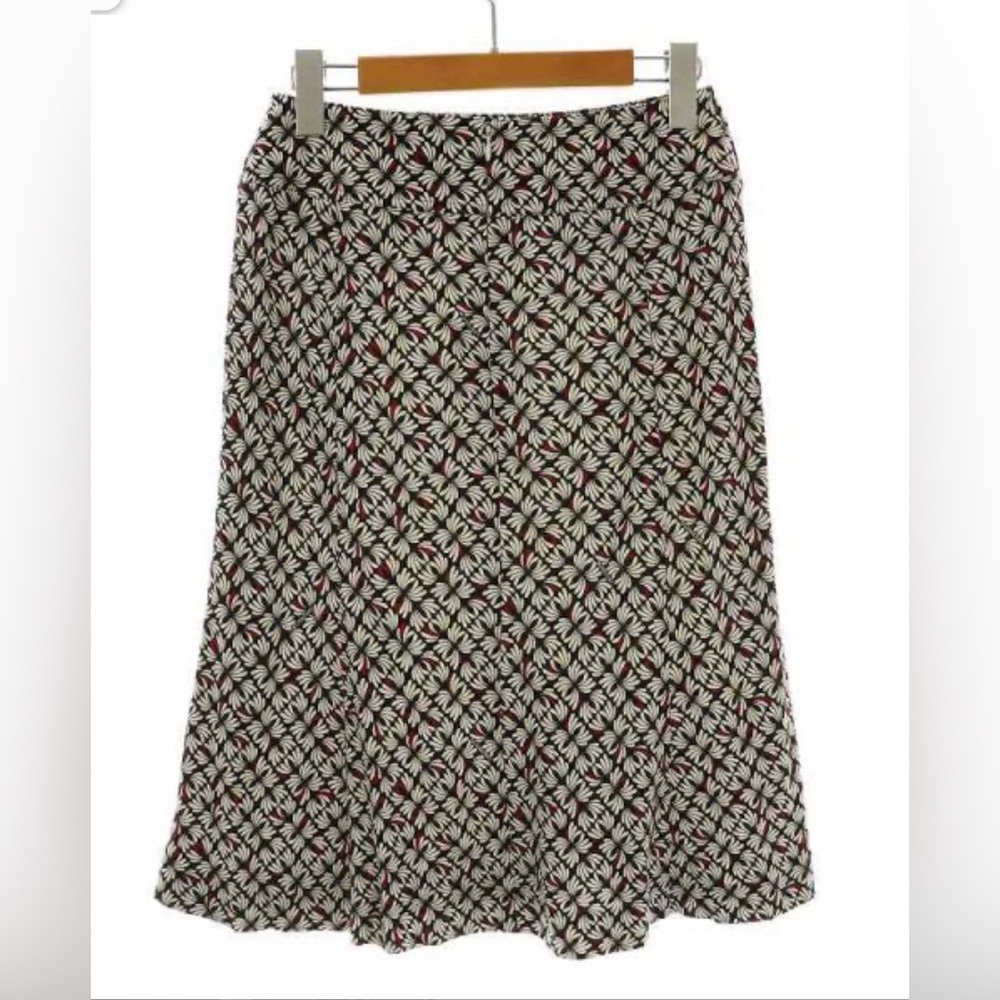 BURBERRY LONDON Flare Skirt Knee Length All Over Pattern 36 Black White small - Picture 2 of 14